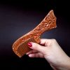 شانه چوبی یک‌ طرف منبت‌ شده